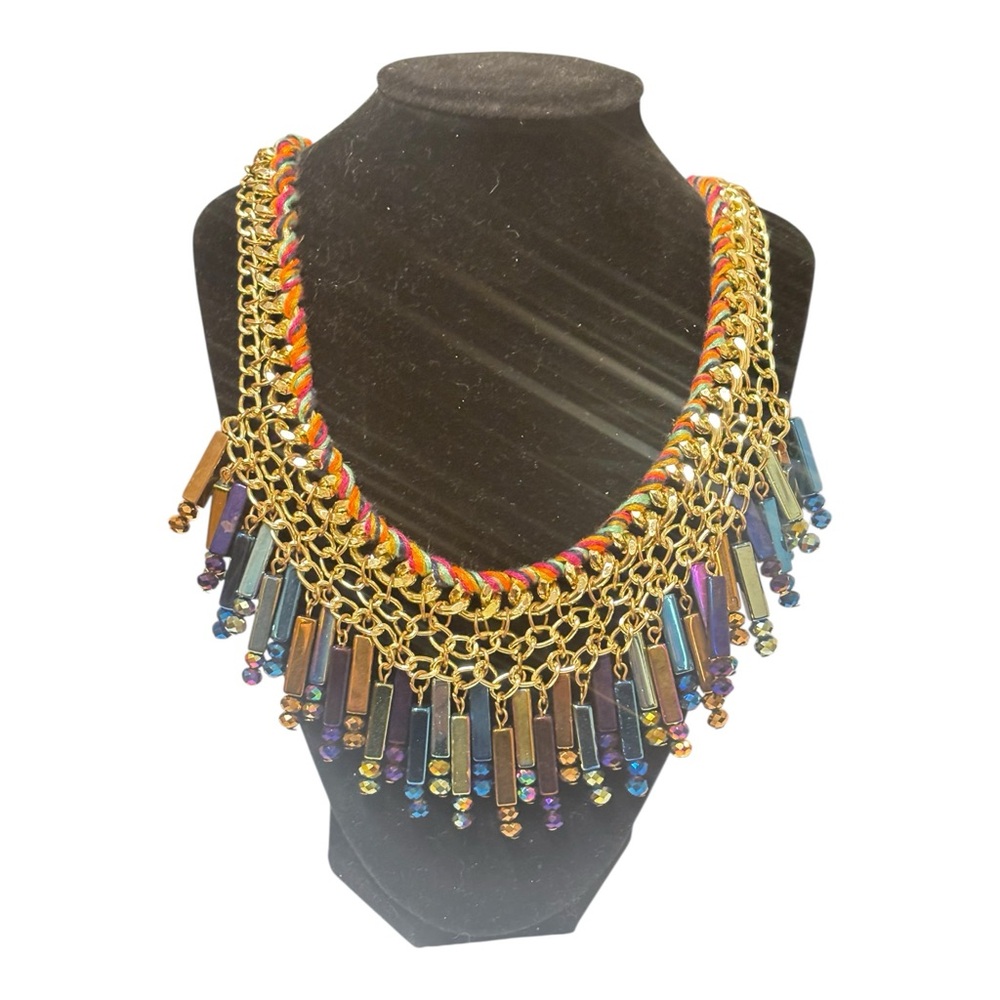 Gold-Chain statement necklace with elongated beads and multicolor threading